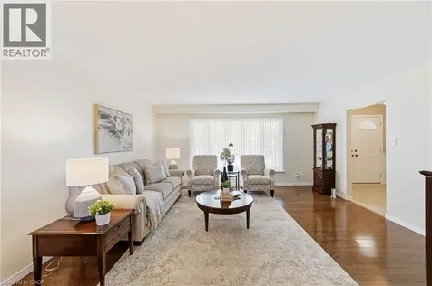 1495 Clinton Court Burlington ON L7M 1N1