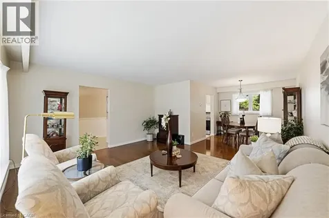 1495 Clinton Court Burlington ON L7M 1N1