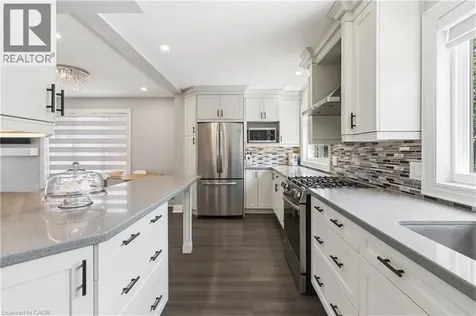 5048 Haswell Lane Burlington ON L7L 6H3