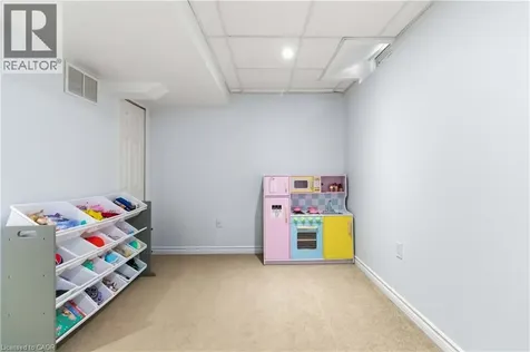 5048 Haswell Lane Burlington ON L7L 6H3