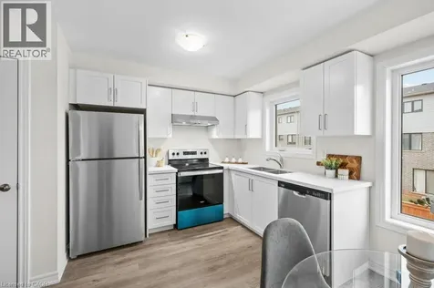 17 Bingham Road Hamilton ON L8H 0B5