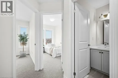 17 Bingham Road Hamilton ON L8H 0B5