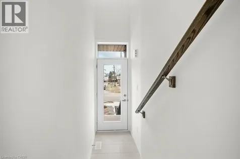 17 Bingham Road Hamilton ON L8H 0B5