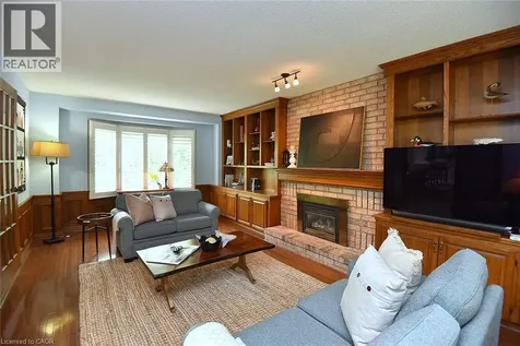 34 Howard Boulevard Burlington ON L8B 0G3