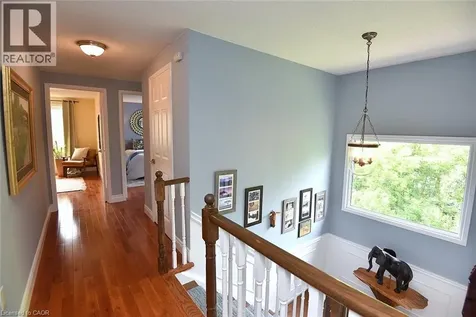 34 Howard Boulevard Burlington ON L8B 0G3