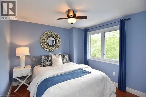 34 Howard Boulevard Burlington ON L8B 0G3
