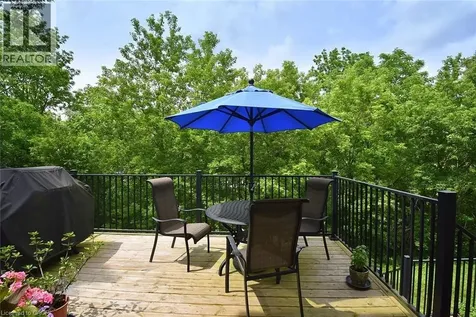 34 Howard Boulevard Burlington ON L8B 0G3