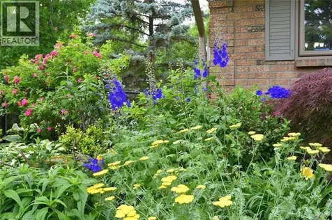34 Howard Boulevard Burlington ON L8B 0G3