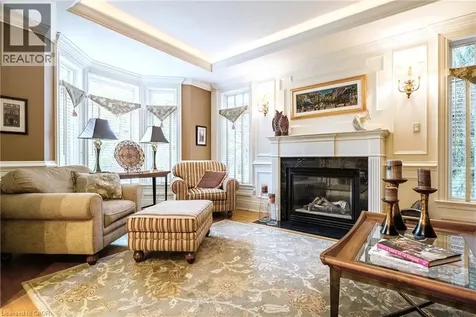 122 Lisonally Court Oakville ON L6L 6P2