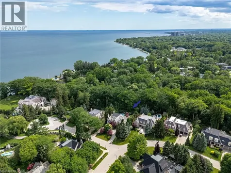 122 Lisonally Court Oakville ON L6L 6P2