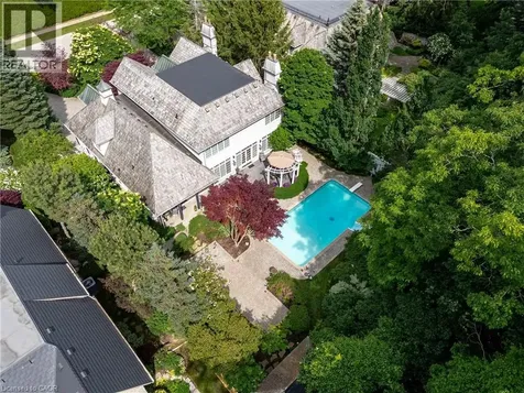 122 Lisonally Court Oakville ON L6L 6P2