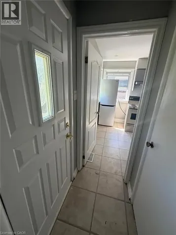 104 Queenston Crescent London ON N5W 1N6