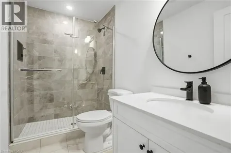 61 Soho Street Stoney Creek ON L8J 0M5