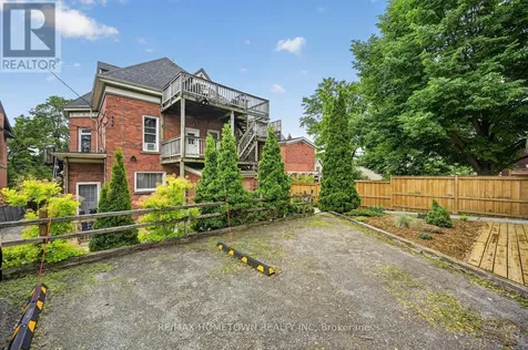 98 Pine Street Brockville ON K6V 1G9