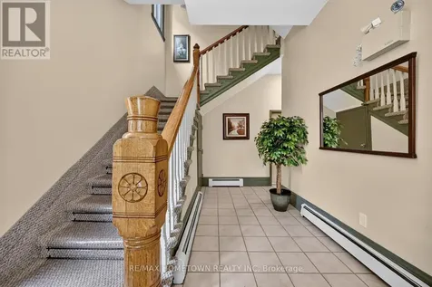 98 Pine Street Brockville ON K6V 1G9