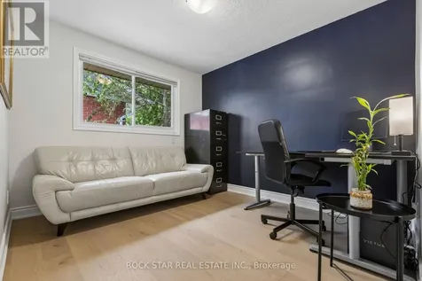 130 Hudson Crescent Kitchener ON N2B 2V9