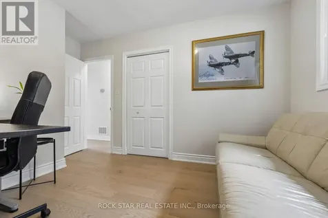 130 Hudson Crescent Kitchener ON N2B 2V9