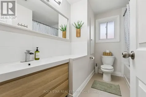 130 Hudson Crescent Kitchener ON N2B 2V9