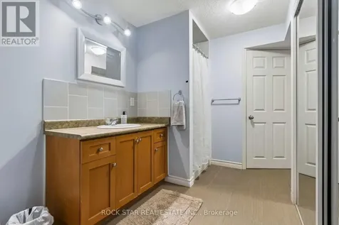 130 Hudson Crescent Kitchener ON N2B 2V9