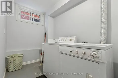 130 Hudson Crescent Kitchener ON N2B 2V9