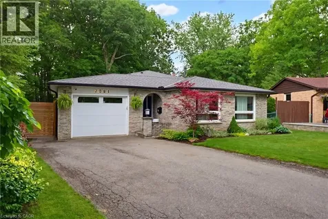 2381 Peart Court Burlington ON L7P 2V5