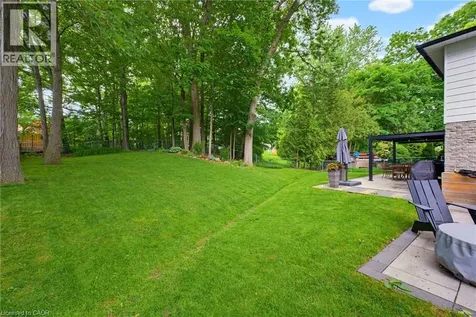 2381 Peart Court Burlington ON L7P 2V5