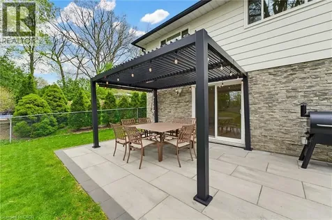 2381 Peart Court Burlington ON L7P 2V5