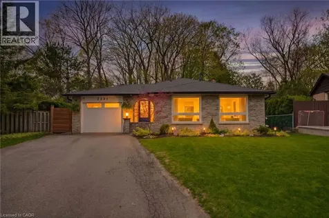2381 Peart Court Burlington ON L7P 2V5