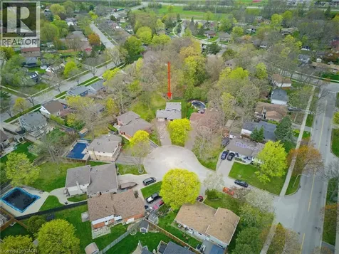 2381 Peart Court Burlington ON L7P 2V5