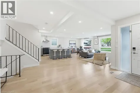 2381 Peart Court Burlington ON L7P 2V5