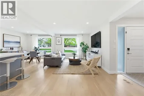 2381 Peart Court Burlington ON L7P 2V5