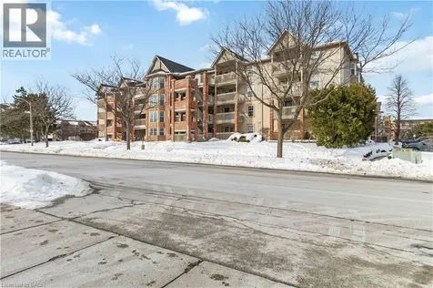 4015 Kilmer Drive Burlington ON L7M 4M4