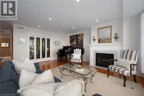 100 Lakeshore Road East Oakville ON L6J 6M9