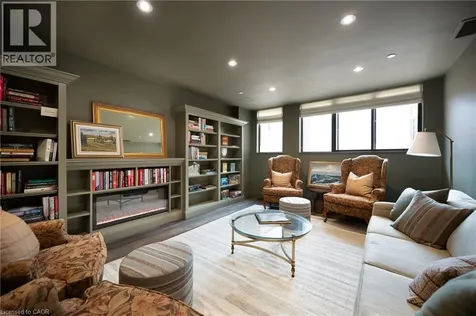 100 Lakeshore Road East Oakville ON L6J 6M9