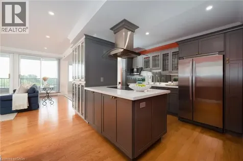 100 Lakeshore Road East Oakville ON L6J 6M9