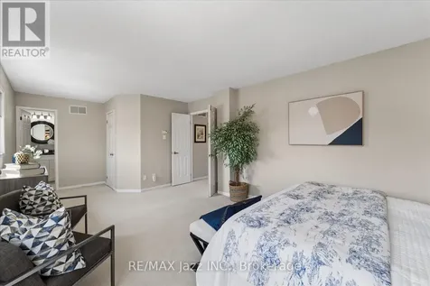 63 Bonnycastle Drive Clarington (bowmanville) ON L1C 4S8