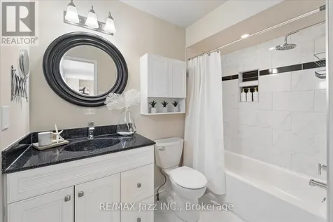 63 Bonnycastle Drive Clarington (bowmanville) ON L1C 4S8