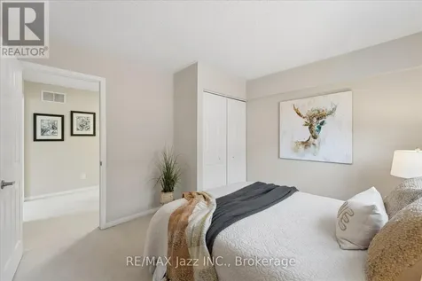 63 Bonnycastle Drive Clarington (bowmanville) ON L1C 4S8