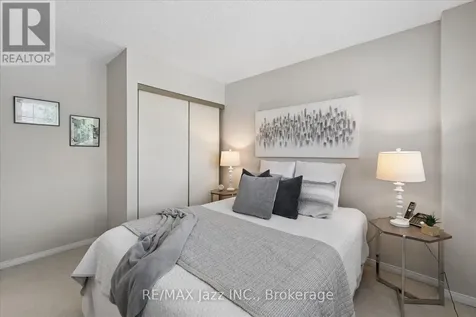 63 Bonnycastle Drive Clarington (bowmanville) ON L1C 4S8