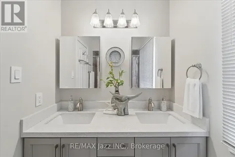 63 Bonnycastle Drive Clarington (bowmanville) ON L1C 4S8
