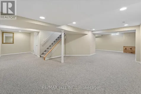 63 Bonnycastle Drive Clarington (bowmanville) ON L1C 4S8