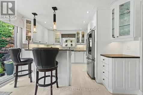 1484 Meadowbrook Road Ottawa ON K1B 5C3