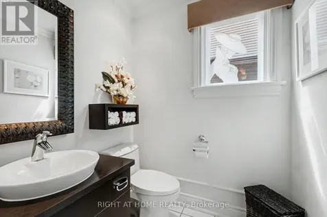 1484 Meadowbrook Road Ottawa ON K1B 5C3