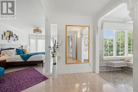 1484 Meadowbrook Road Ottawa ON K1B 5C3