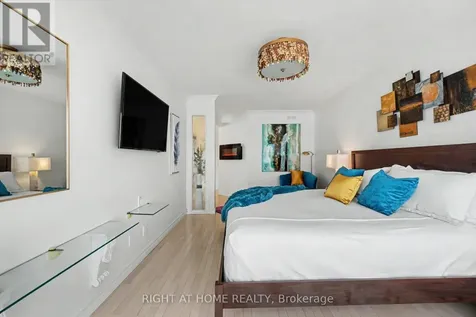 1484 Meadowbrook Road Ottawa ON K1B 5C3