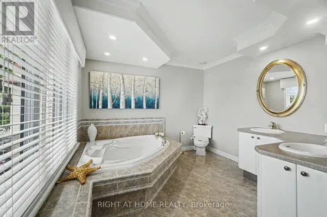 1484 Meadowbrook Road Ottawa ON K1B 5C3