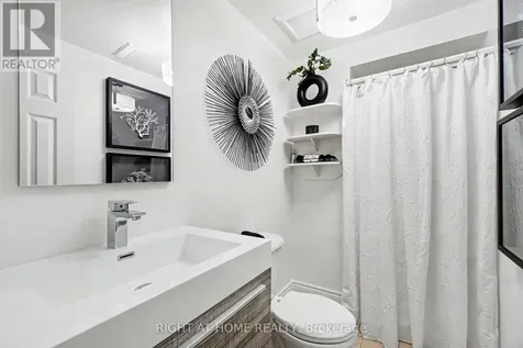 1484 Meadowbrook Road Ottawa ON K1B 5C3
