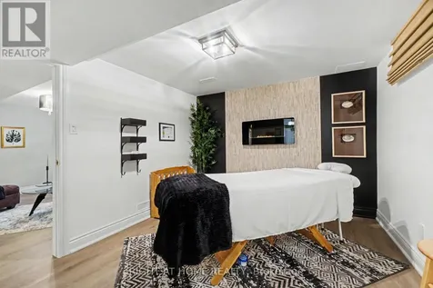 1484 Meadowbrook Road Ottawa ON K1B 5C3