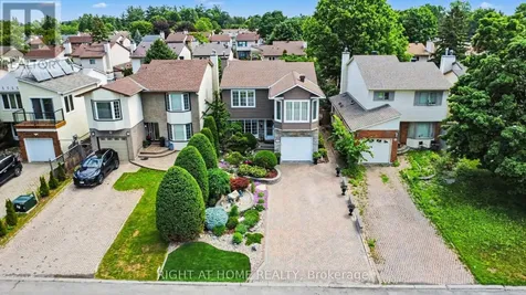 1484 Meadowbrook Road Ottawa ON K1B 5C3