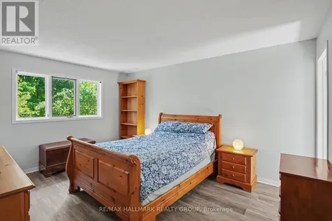 29 Carbery Drive Ottawa ON K2S 1E5